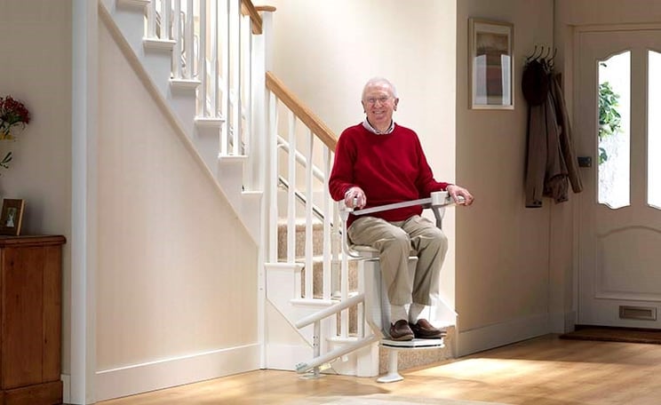 siena-stairlift-for-curved-stairs